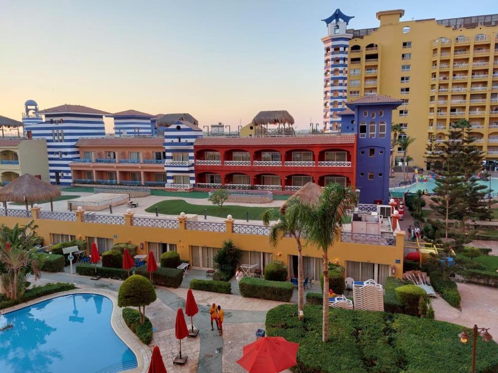 Porto Marina Resort Chalets Families Only Ель-Аламейн Екстер'єр фото